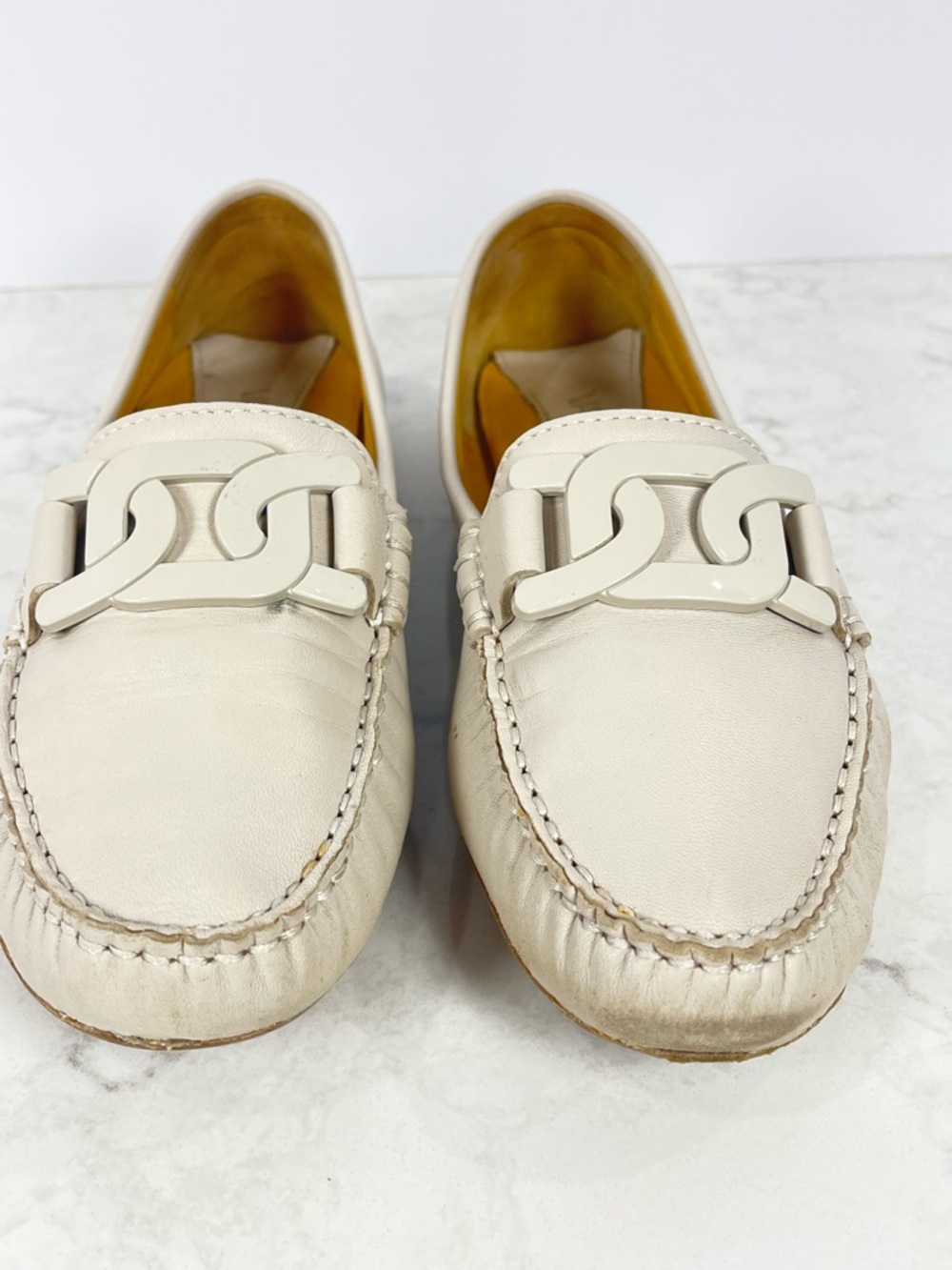 Vaneli Ivory Leather Chain-Link Loafers